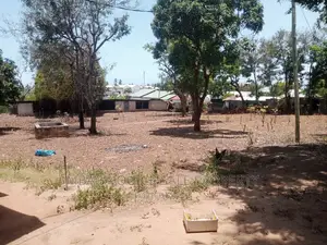 Kiwanja Kinauzwa Mbezi Beach Africana