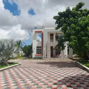 6bdrm House in Kibada, Kigamboni for sale