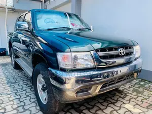 Toyota Hilux 2800 Raider D-Cab 2004 Green
