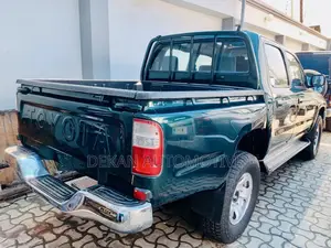 Toyota Hilux 2800 Raider D-Cab 2004 Green