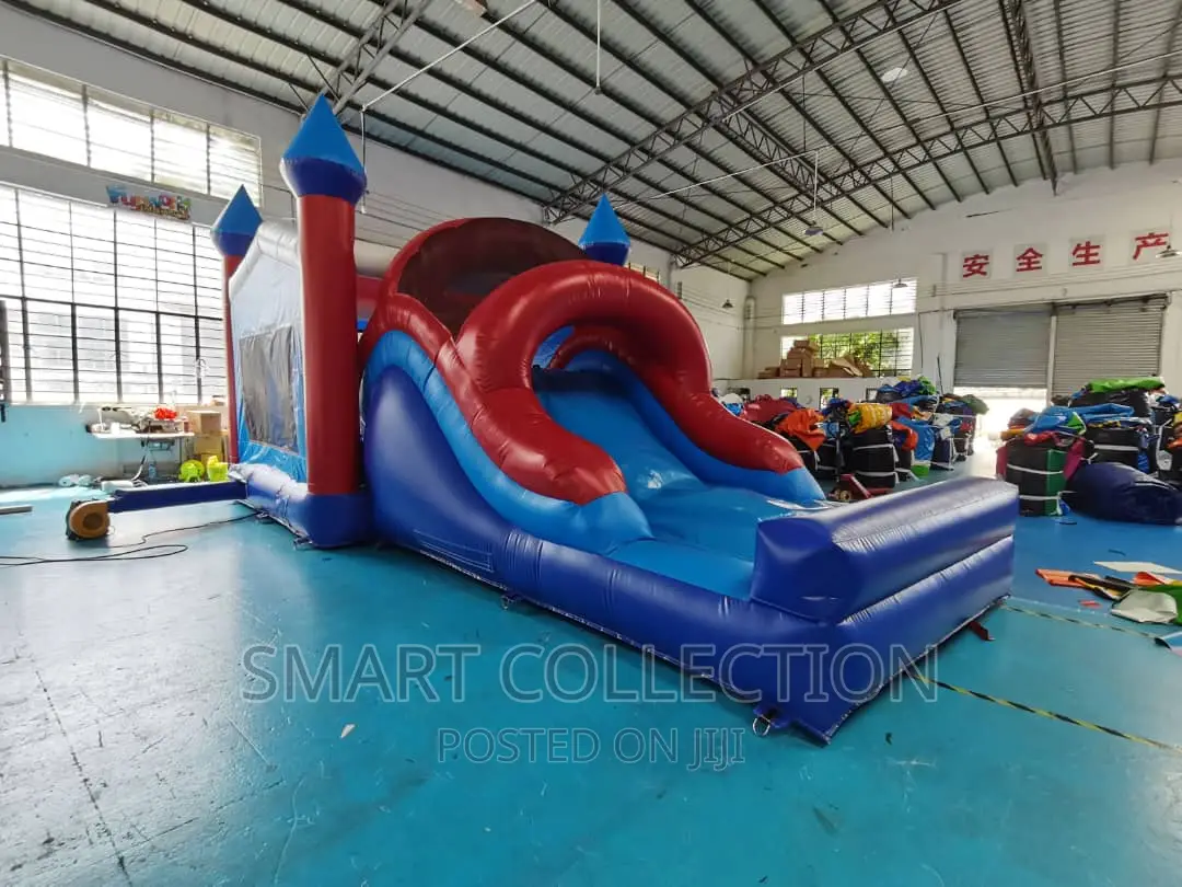 Large Inflatable Kids Bumping Playing Structure