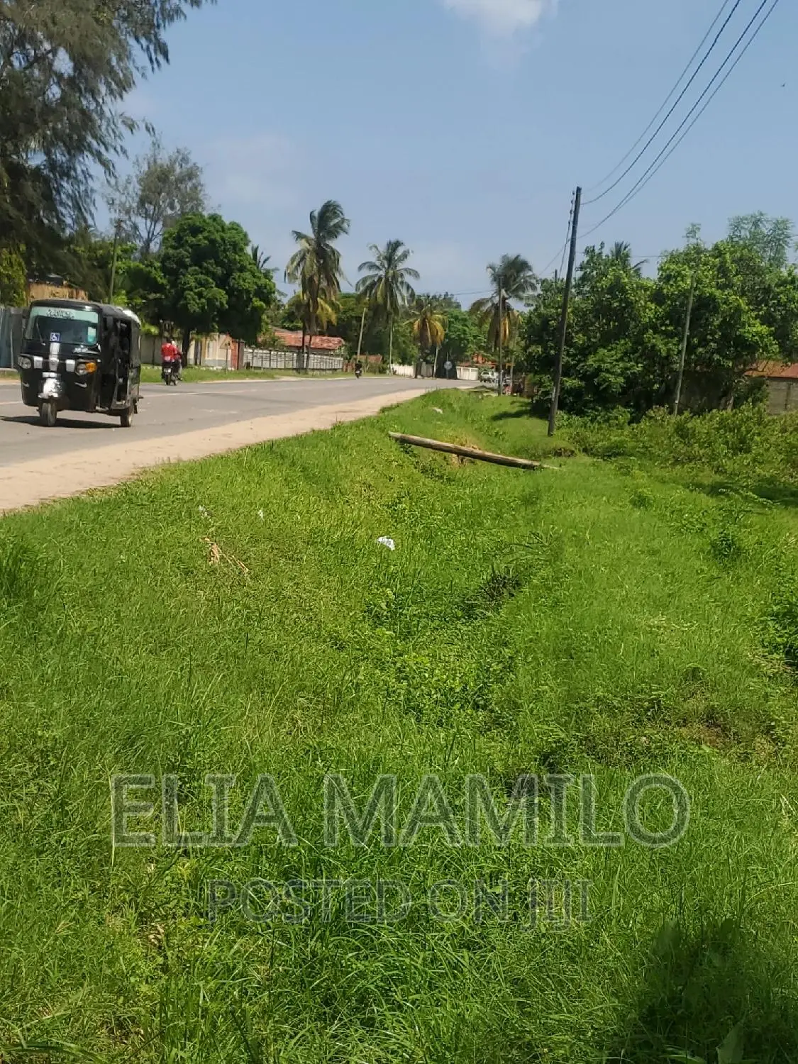 Beach Two Plot for Sale in Dar ES Salaam Magogoni, Road Side