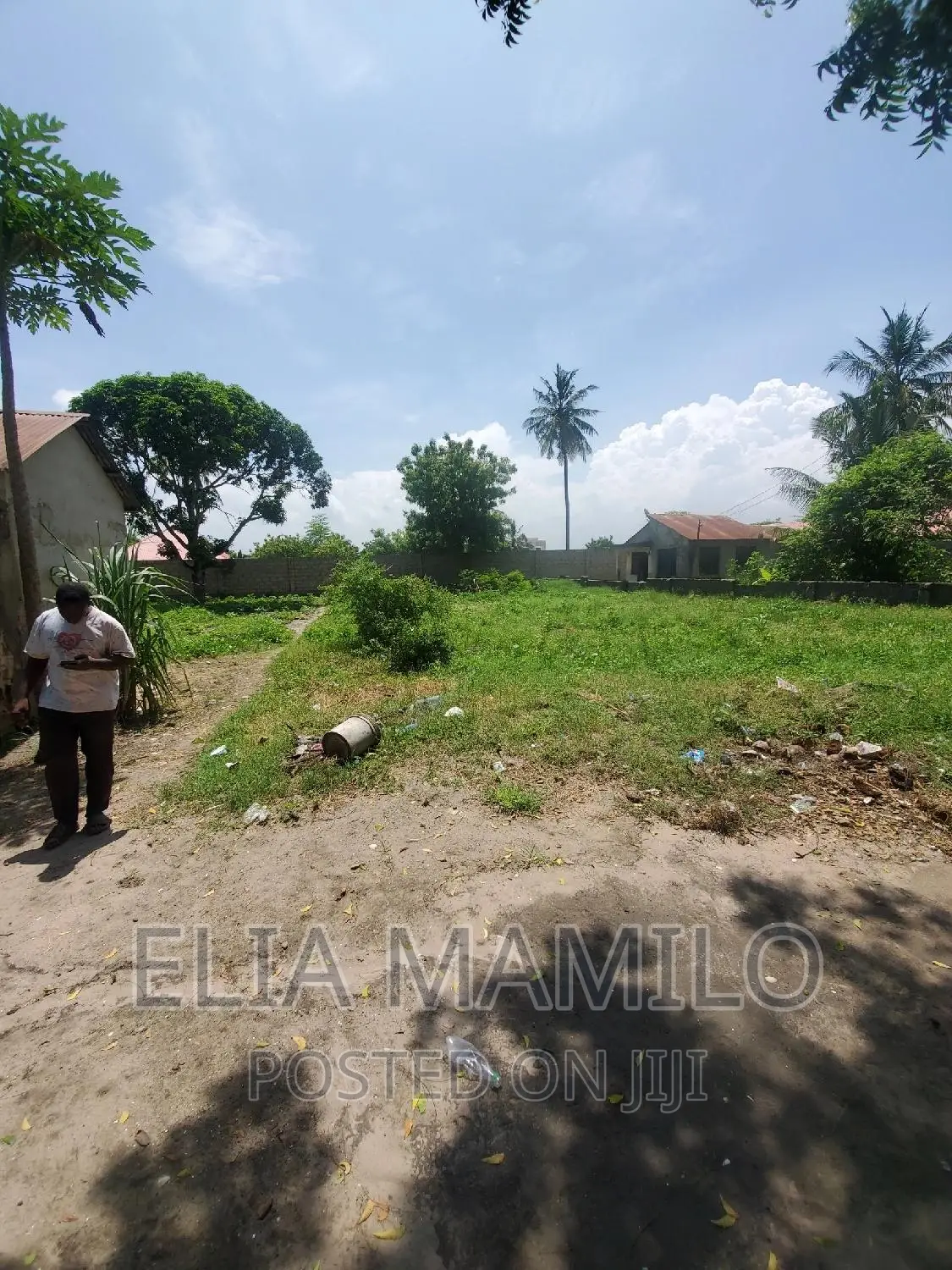 Beach Two Plot for Sale in Dar ES Salaam Magogoni, Road Side