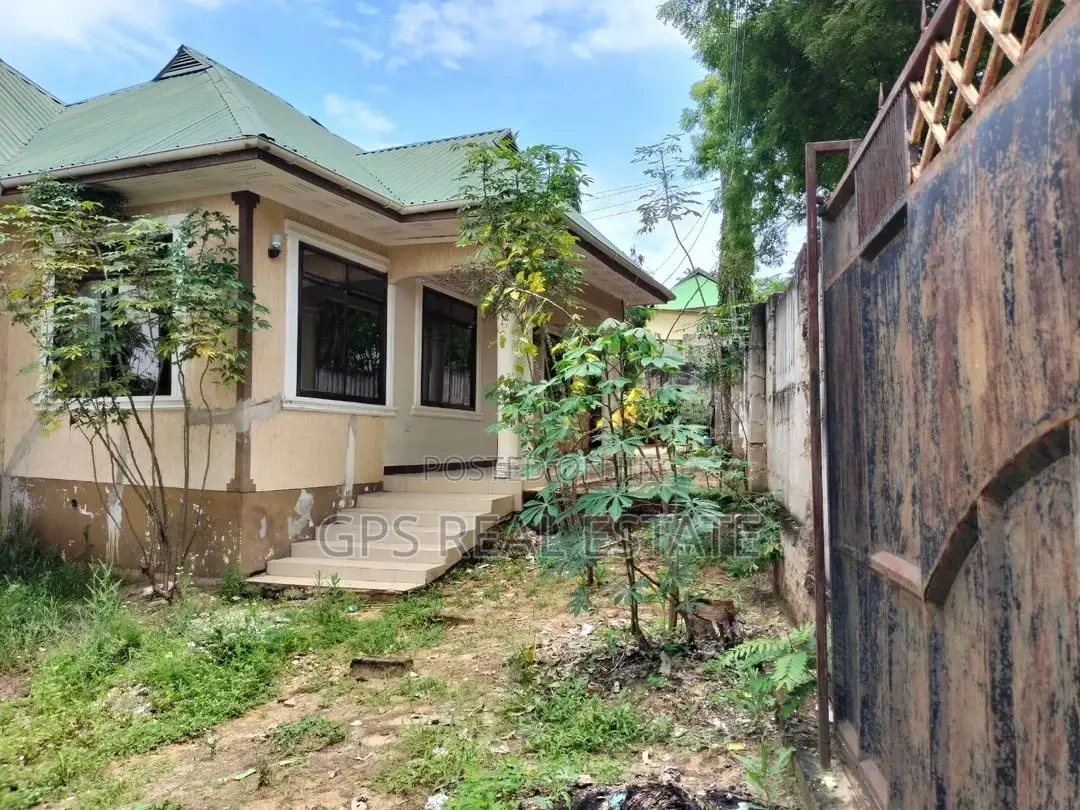 3bdrm House in Mbezi Salasala, Kinondoni for sale