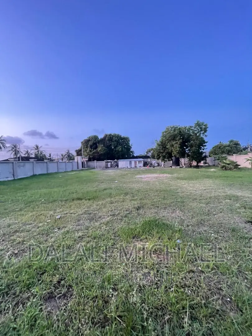 Beach Plot for Sale Mbezibeach!!