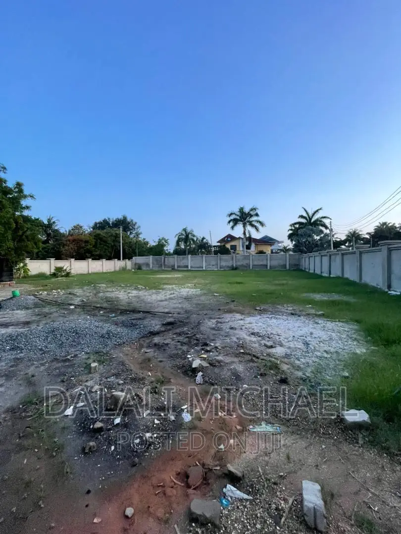 Beach Plot for Sale Mbezibeach!!