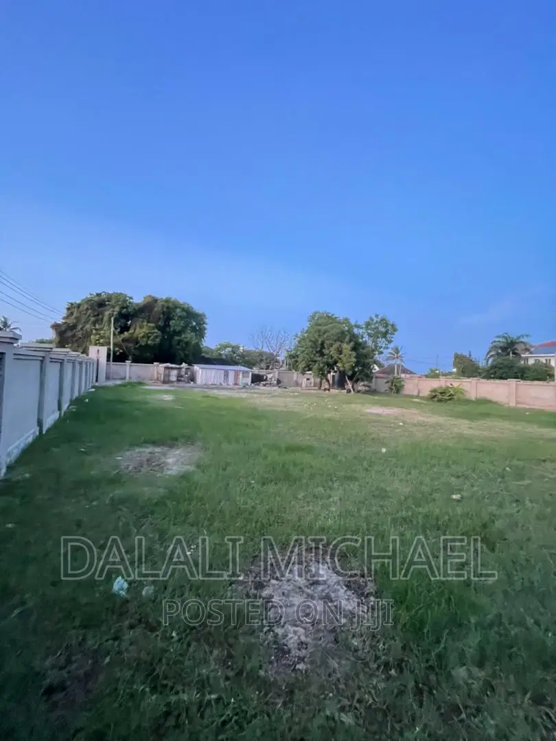 Beach Plot for Sale Mbezibeach!!