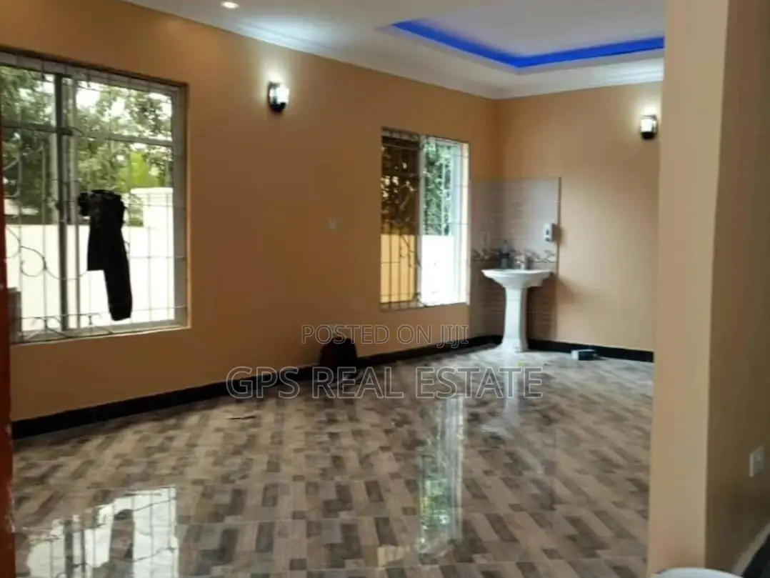 3bdrm House in Tegeta Namanga, Kinondoni for sale