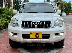 Toyota Land Cruiser Prado 2006 White