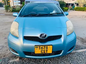 Toyota Vitz 1.0 FWD 5dr 2005 Blue