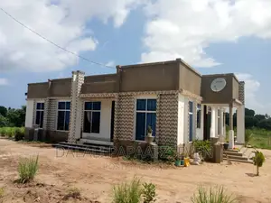 4bdrm House in Dalalipapaatzseven, Kinondoni for sale