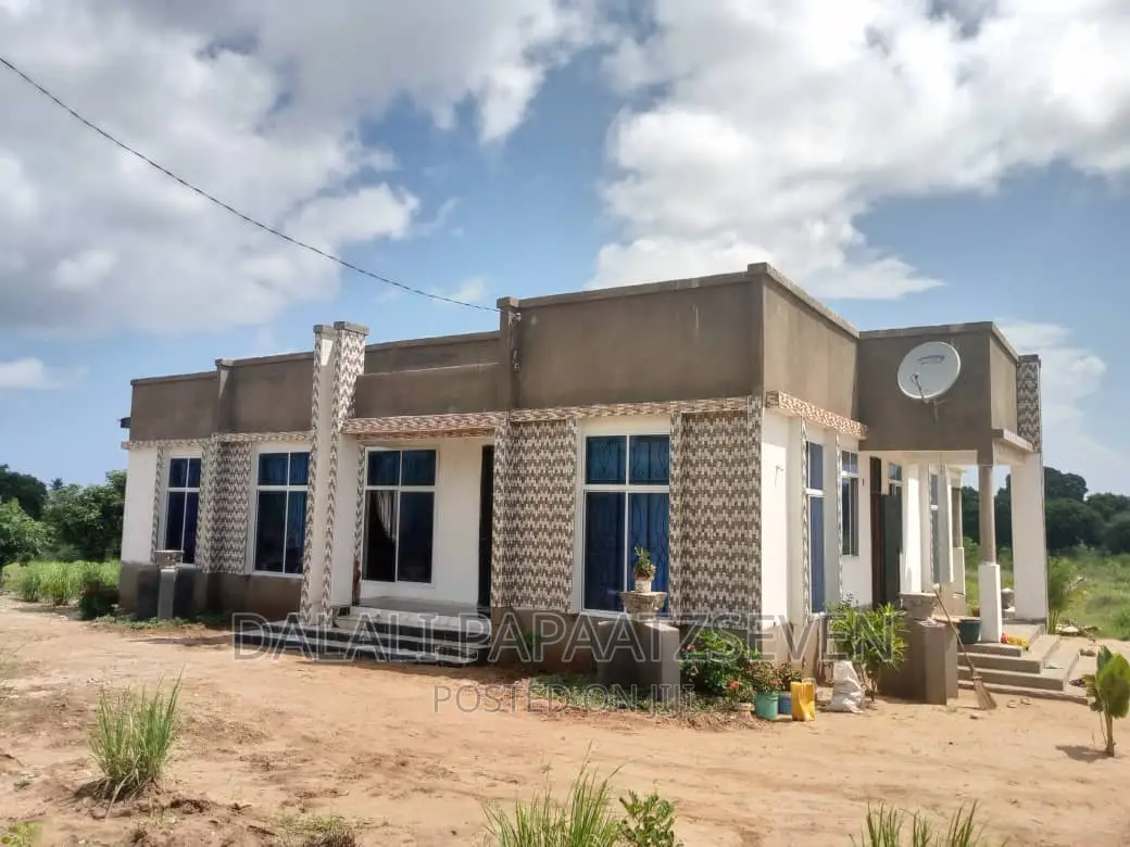 4bdrm House in Dalalipapaatzseven, Kinondoni for sale