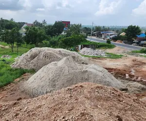 Viwanja Vinauzwa Goba