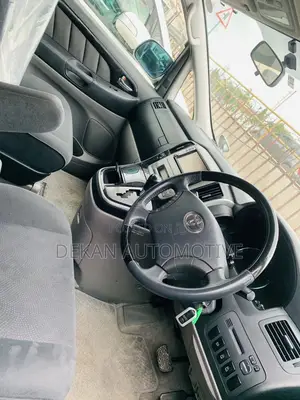 Toyota Alphard 2006 Silver