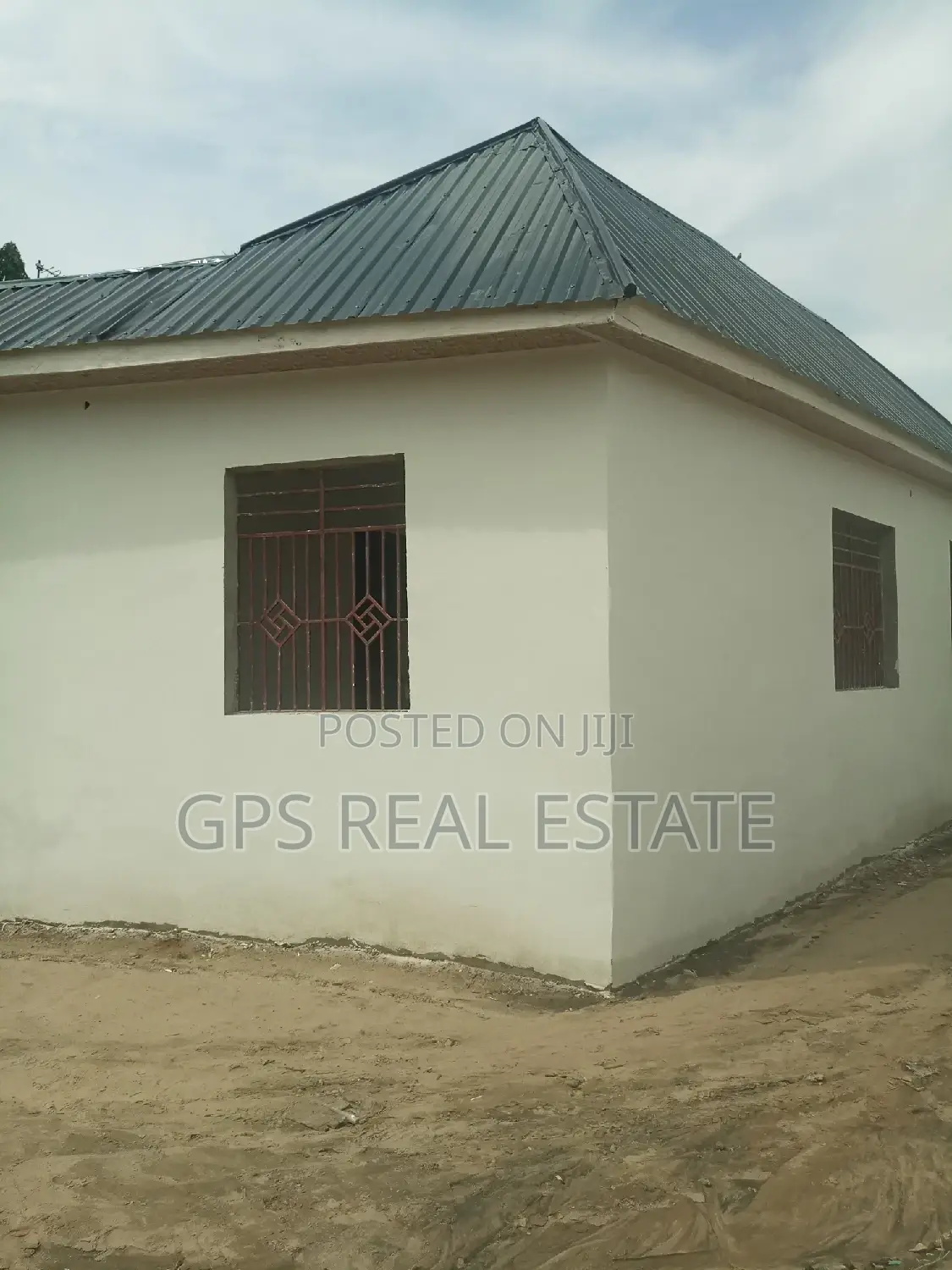 9bdrm Apartment in Mbagala Chamazi, Temeke for sale