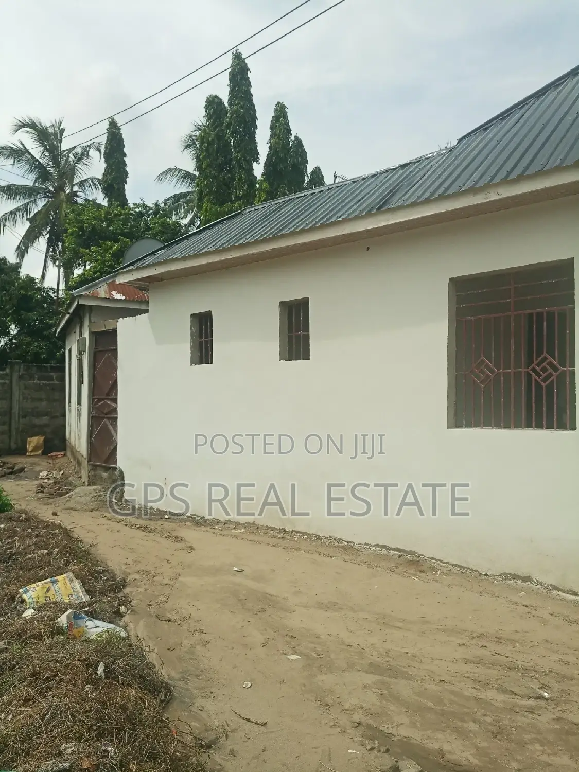 9bdrm Apartment in Mbagala Chamazi, Temeke for sale
