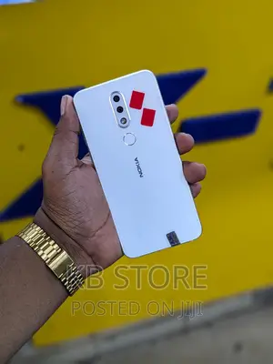 Nokia X6 64 GB White