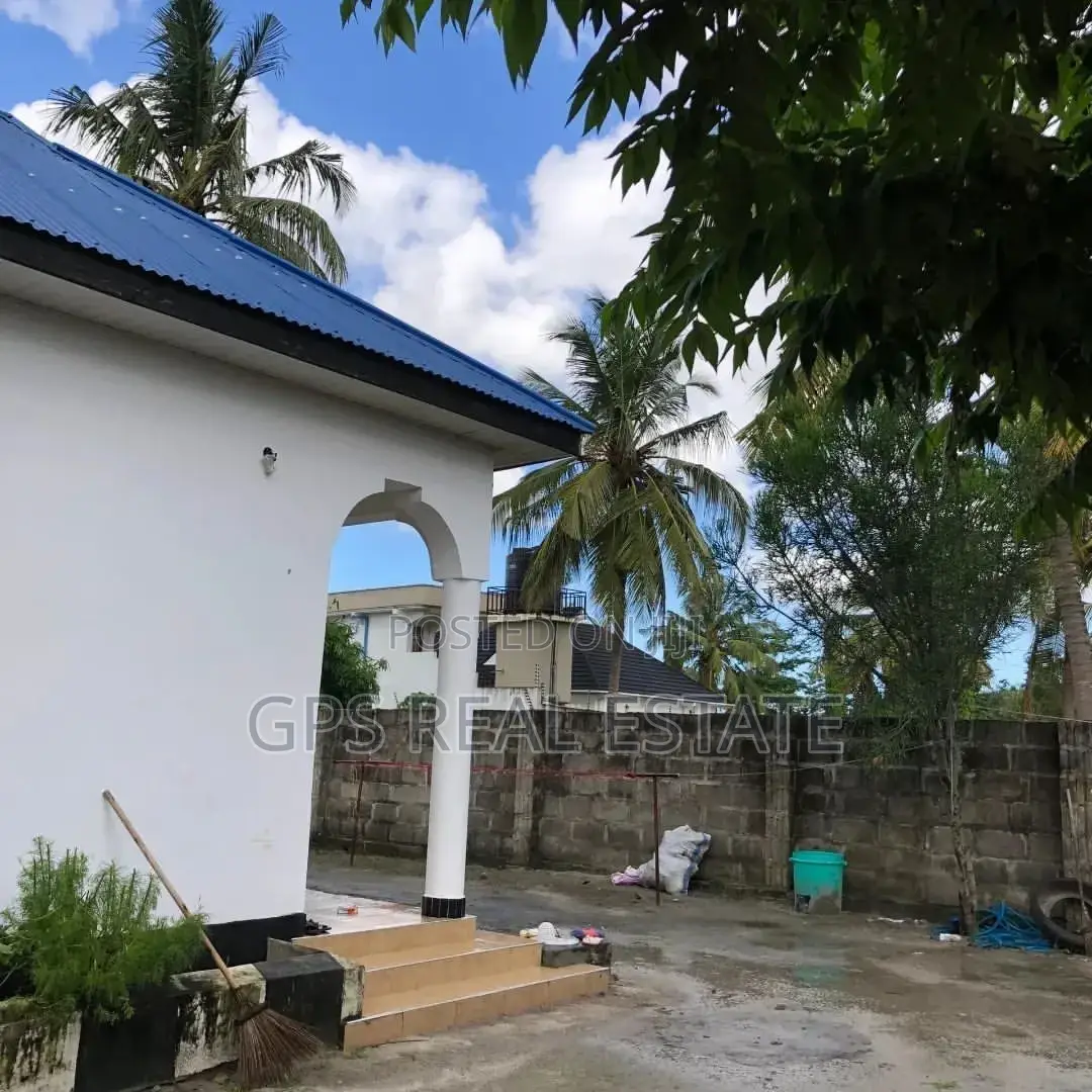 4bdrm House in Kinyerezi, Kinondoni for sale