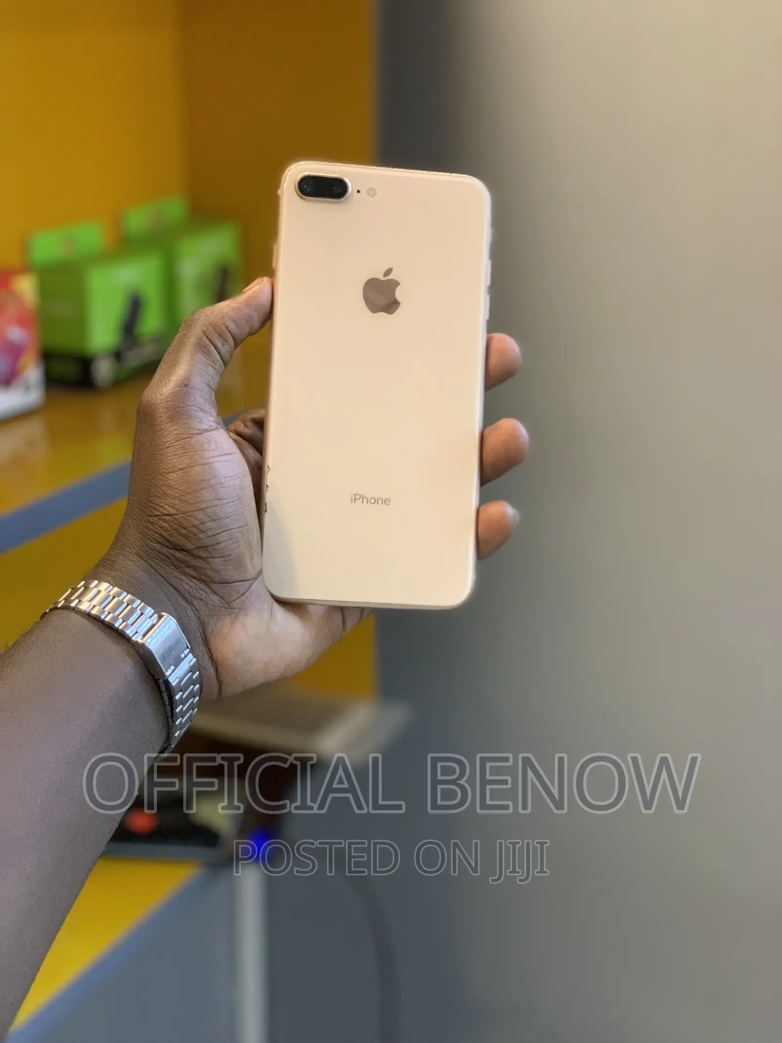 Apple iPhone 8 Plus 64 GB Gold