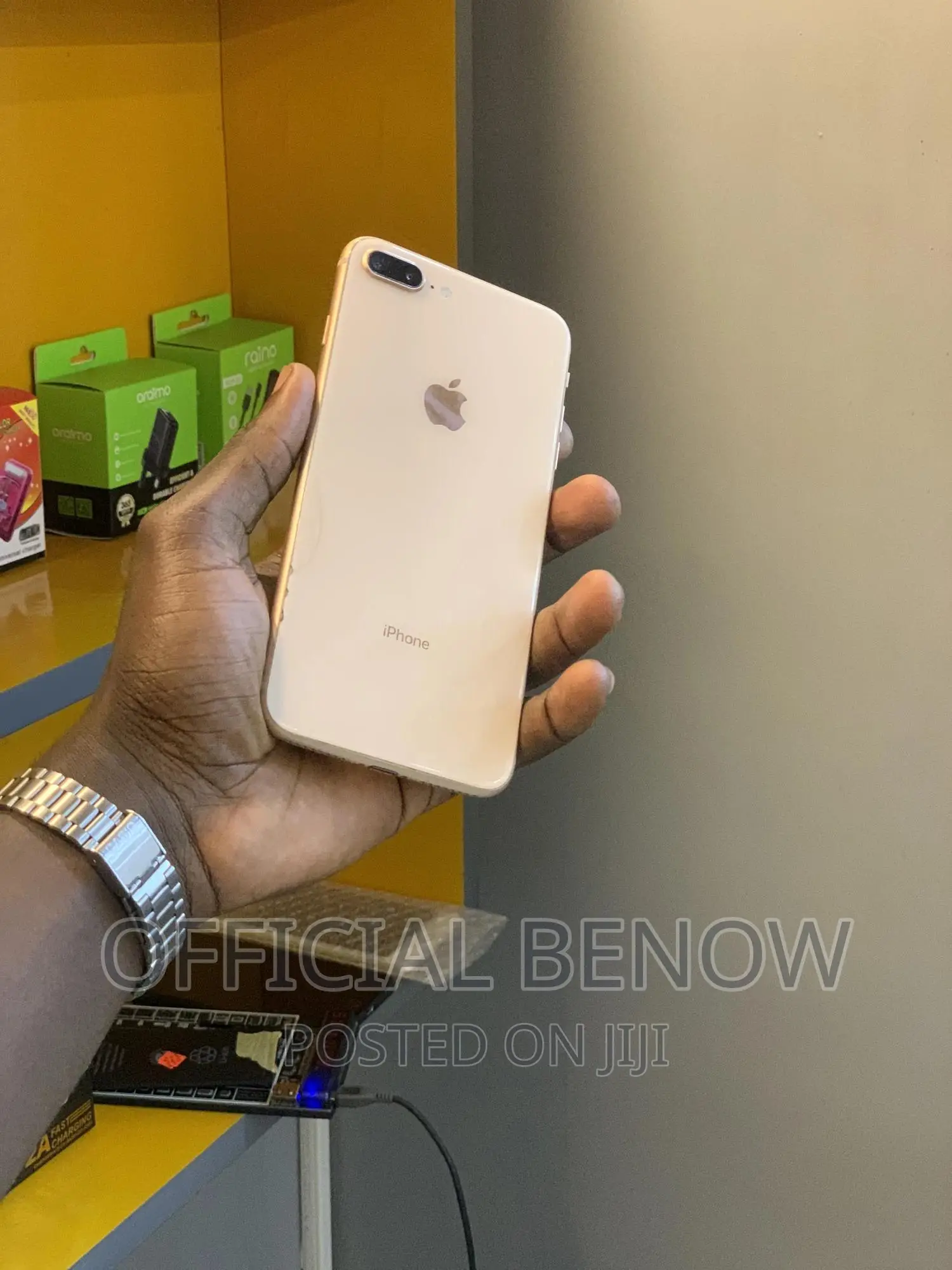 Apple iPhone 8 Plus 64 GB Gold