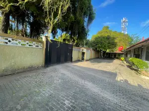 3bdrm House in Ada Estate for rent