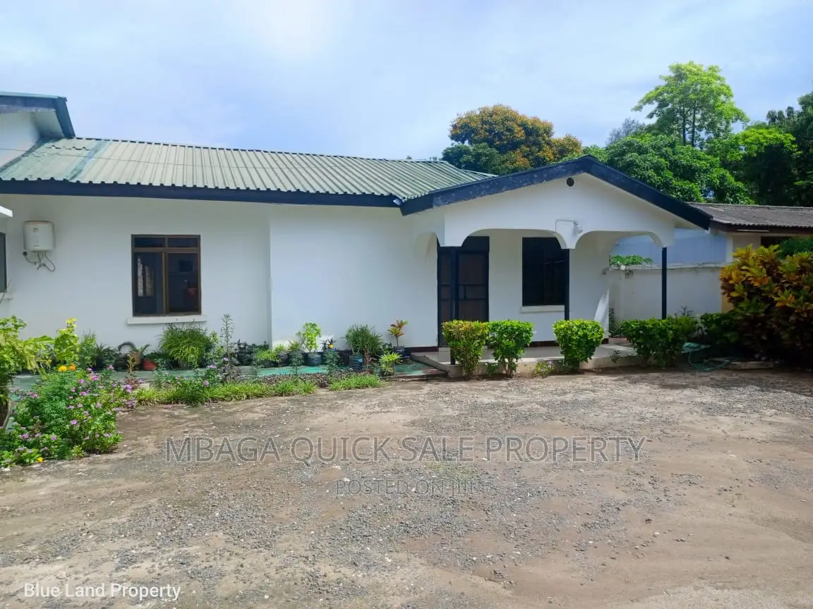 4bdrm House in Masai Near Slip Way, Masaki for rent
