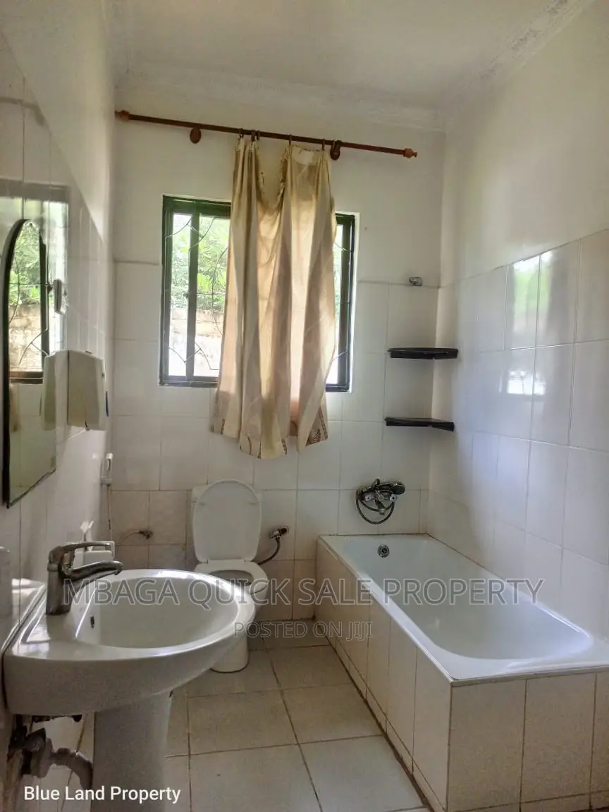 4bdrm House in Masai Near Slip Way, Masaki for rent
