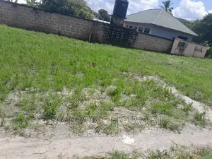 Kiwanja Kinauzwa Malamba Mawili _Mbezi
