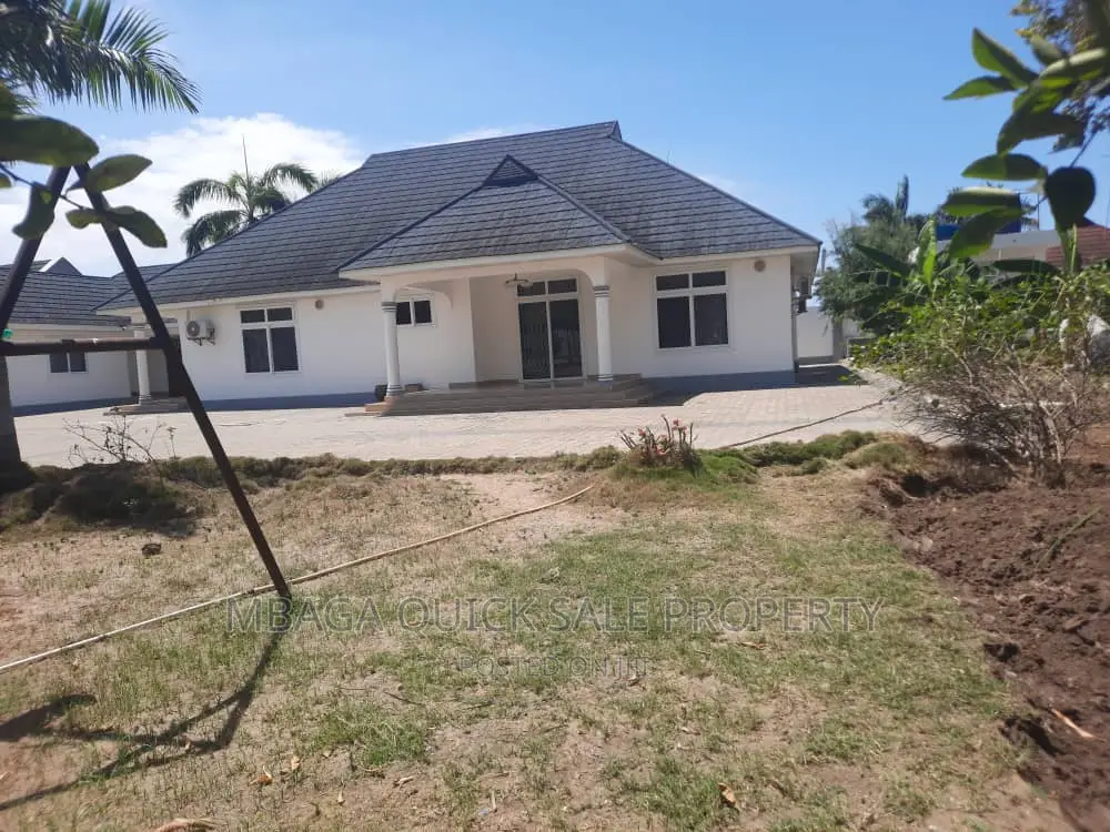 Furnished 3bdrm House in Ununio Beach, Kunduchi for rent