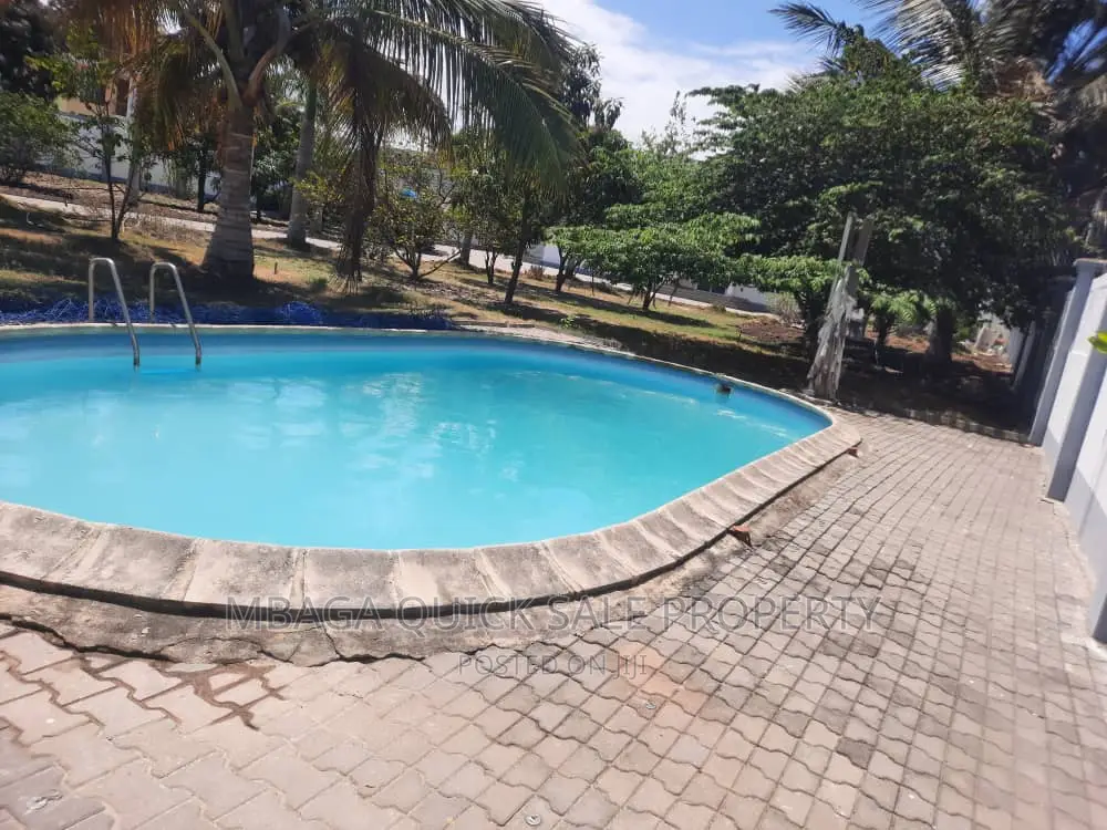 Furnished 3bdrm House in Ununio Beach, Kunduchi for rent