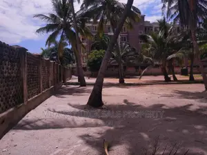 4bdrm House in Kawe  Beach for rent