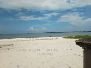 4bdrm House in Kawe  Beach for rent