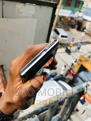 Sharp Aquos R6 128 GB Black
