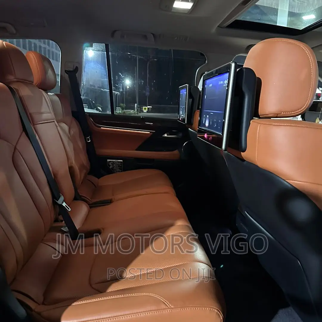 Lexus LX 2017 Pearl