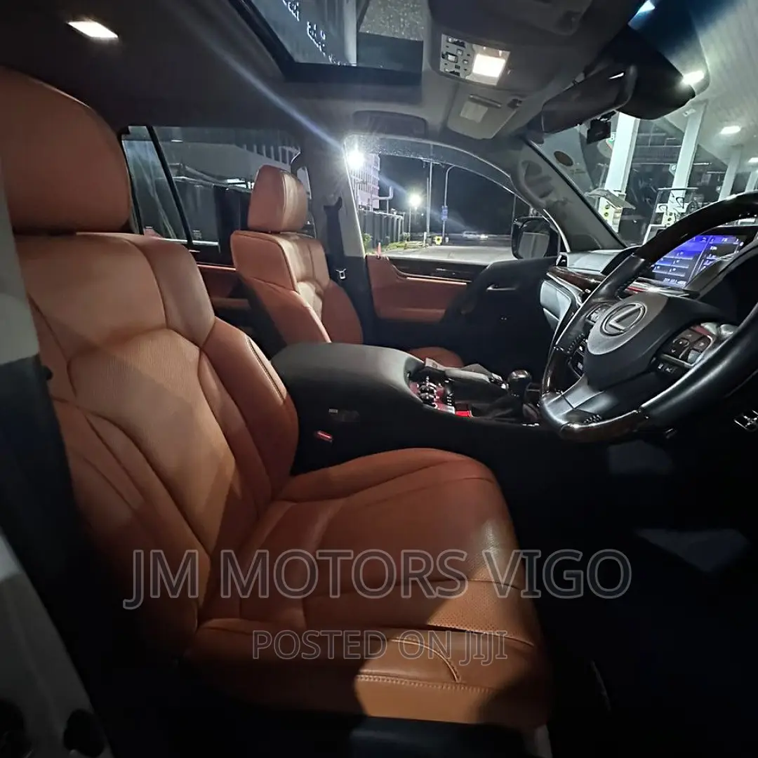 Lexus LX 2017 Pearl