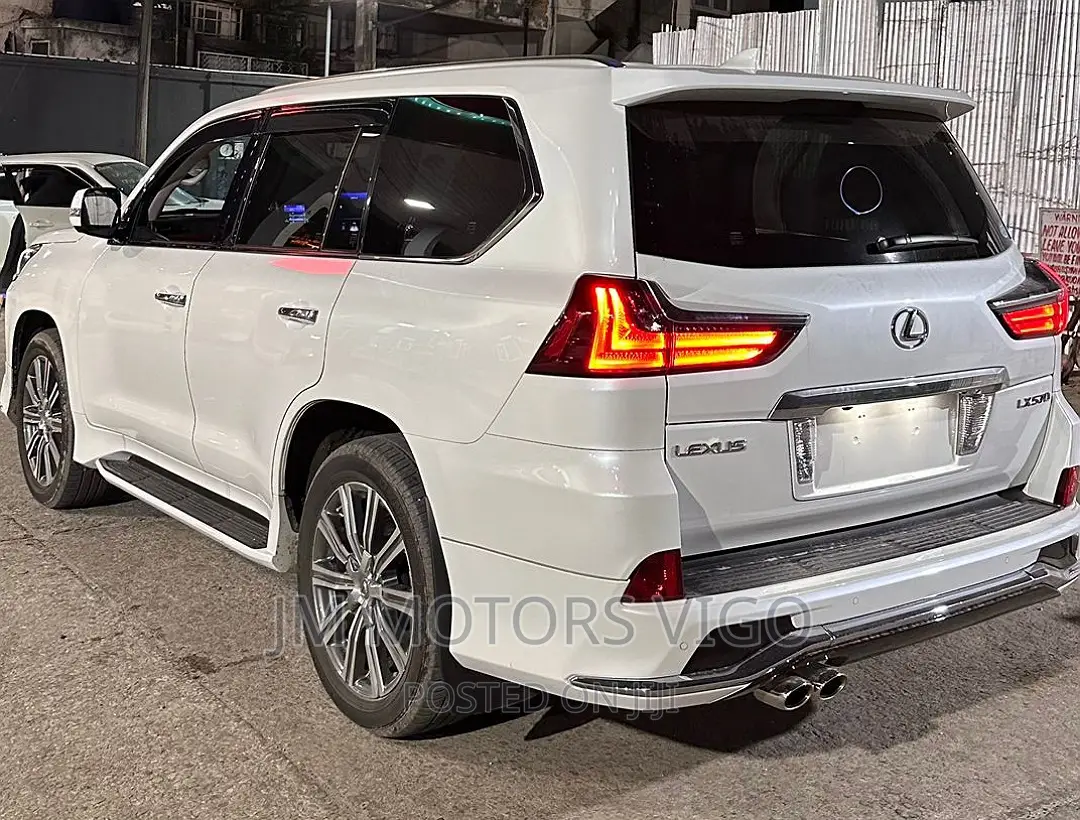 Lexus LX 2017 Pearl