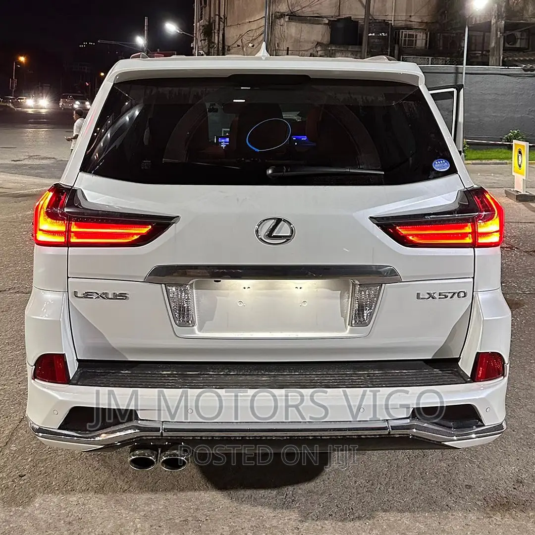 Lexus LX 2017 Pearl