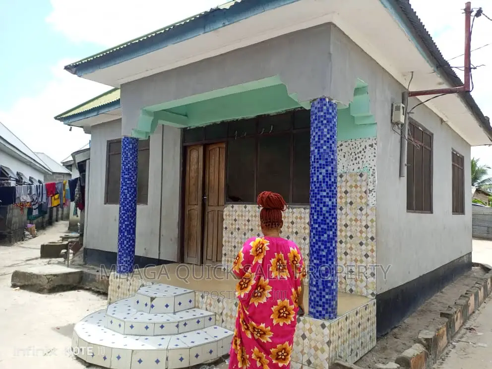 3bdrm House in Mbande, Mbangala for sale