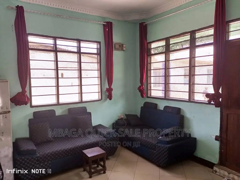 3bdrm House in Mbande, Mbangala for sale