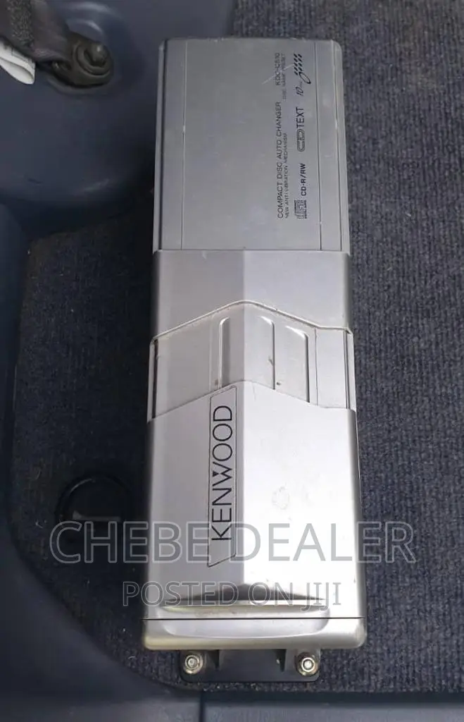 Toyota Land Cruiser 2004 Silver