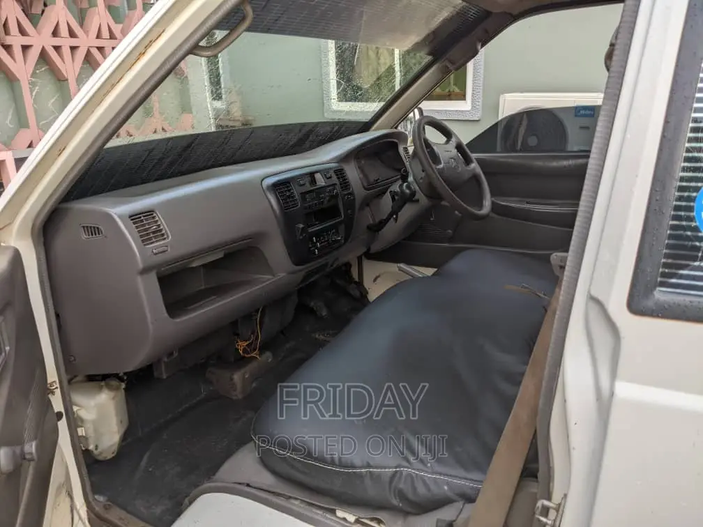 Toyota TownAce 2005 White