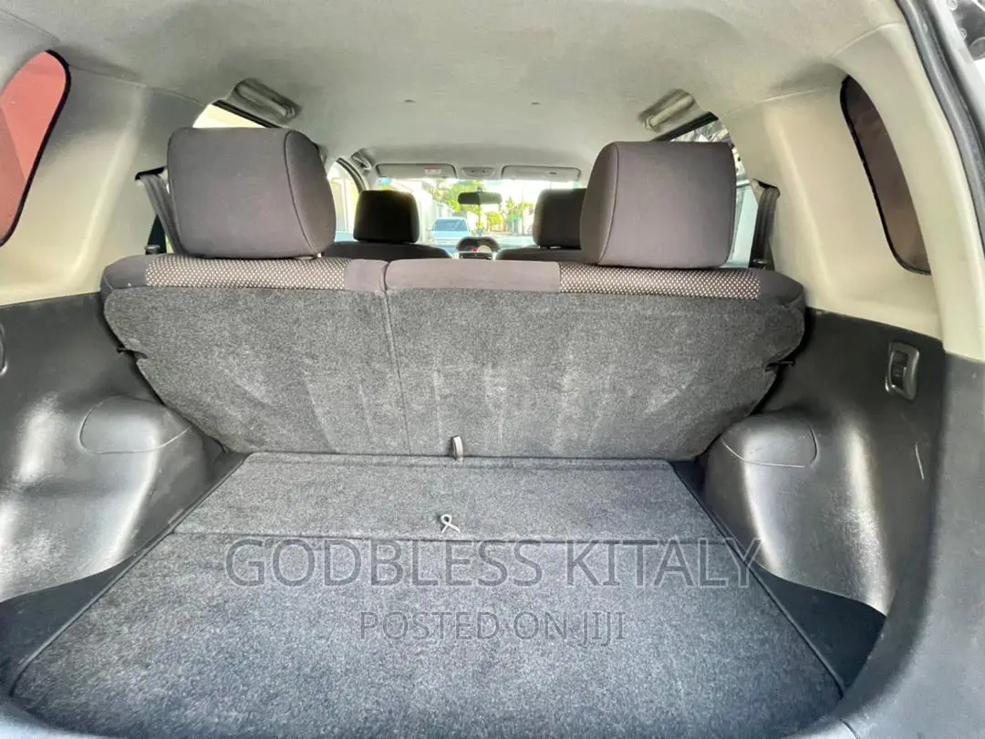 Toyota IST 2003 Silver