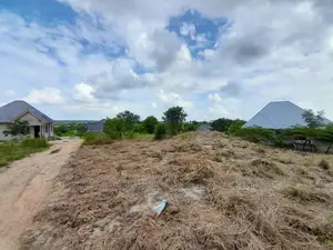 Plot for Sale at Kiluvya