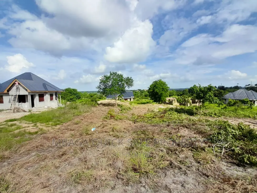 Plot for Sale at Kiluvya
