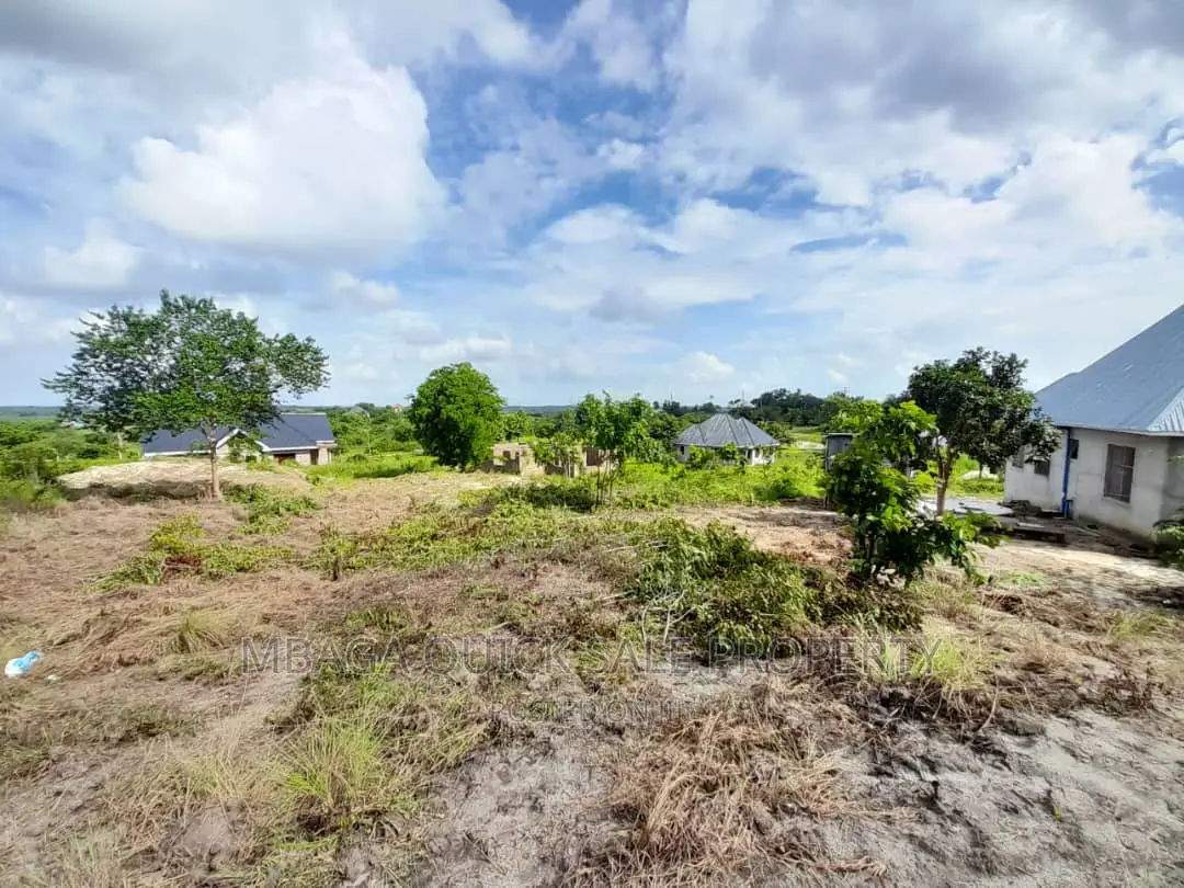 Plot for Sale at Kiluvya