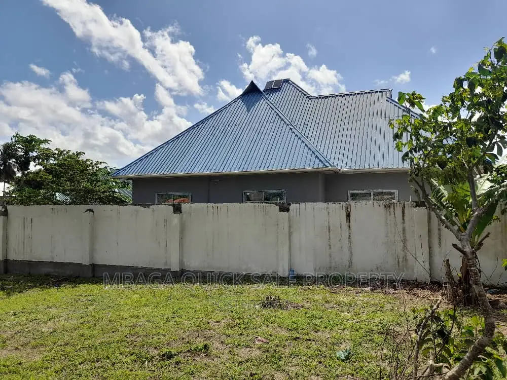 3bdrm House in Kigamboni for sale