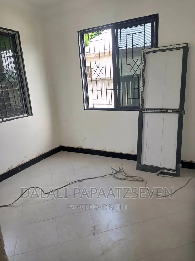 1bdrm Apartment in Dalalipapaatzseven, Kinondoni for rent