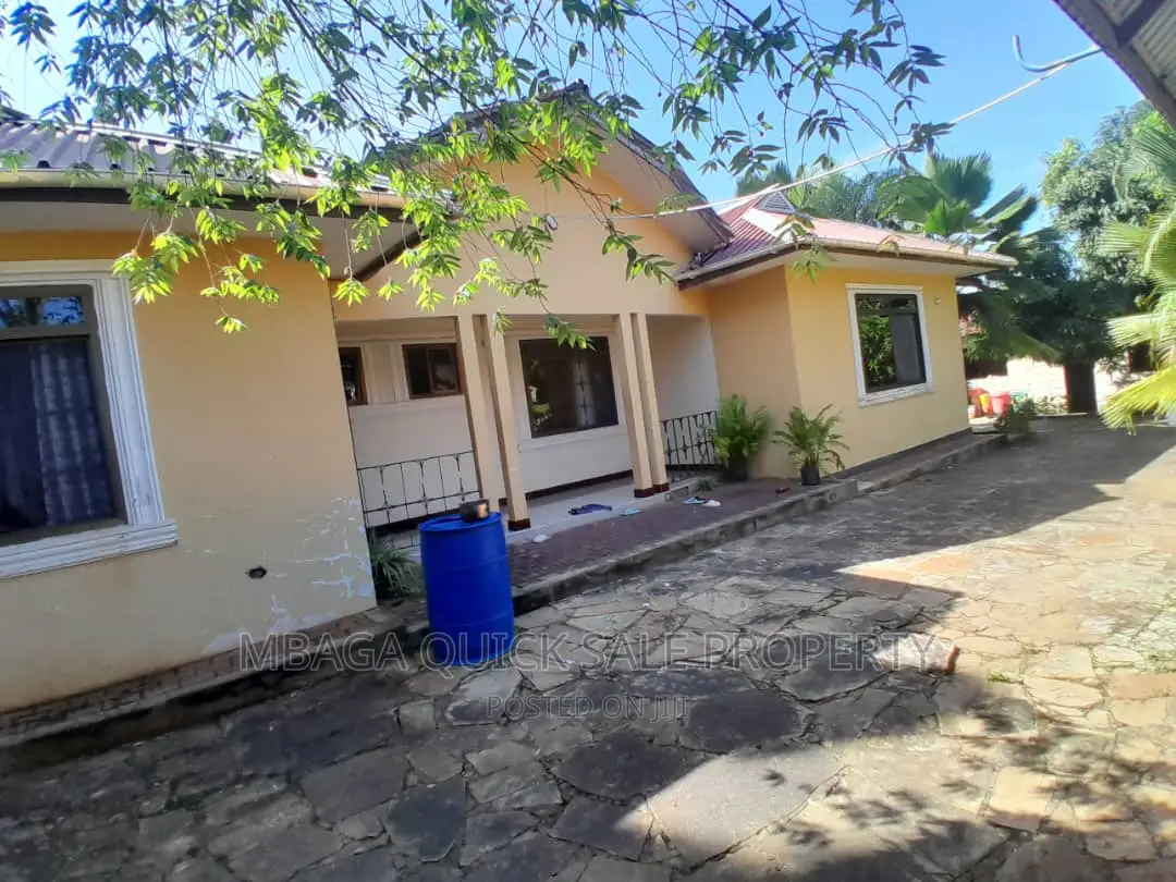 3bdrm House in Goba Tegeta for sale