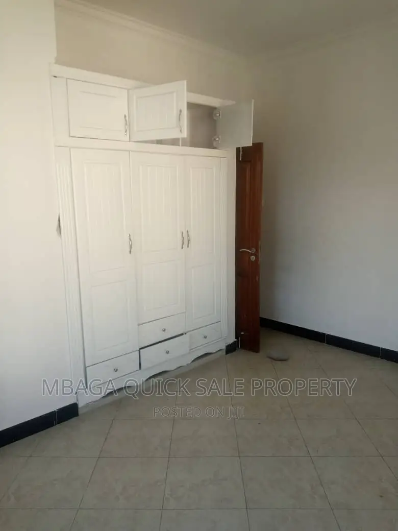 5bdrm House in Mbweni for rent