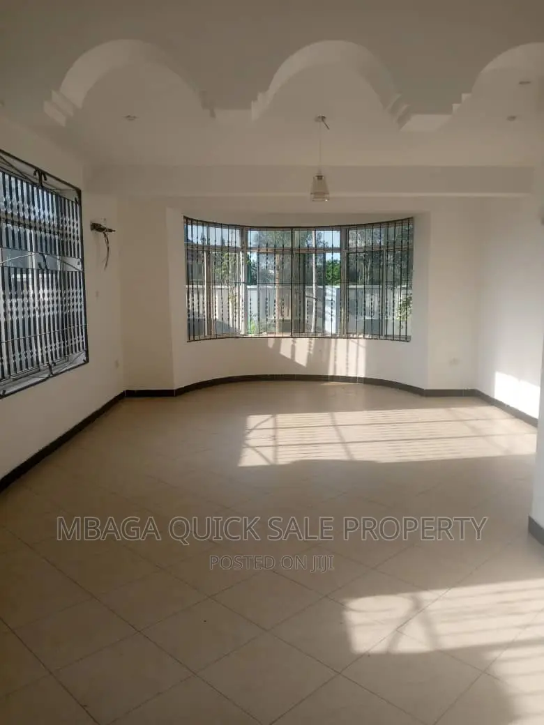 5bdrm House in Mbweni for rent